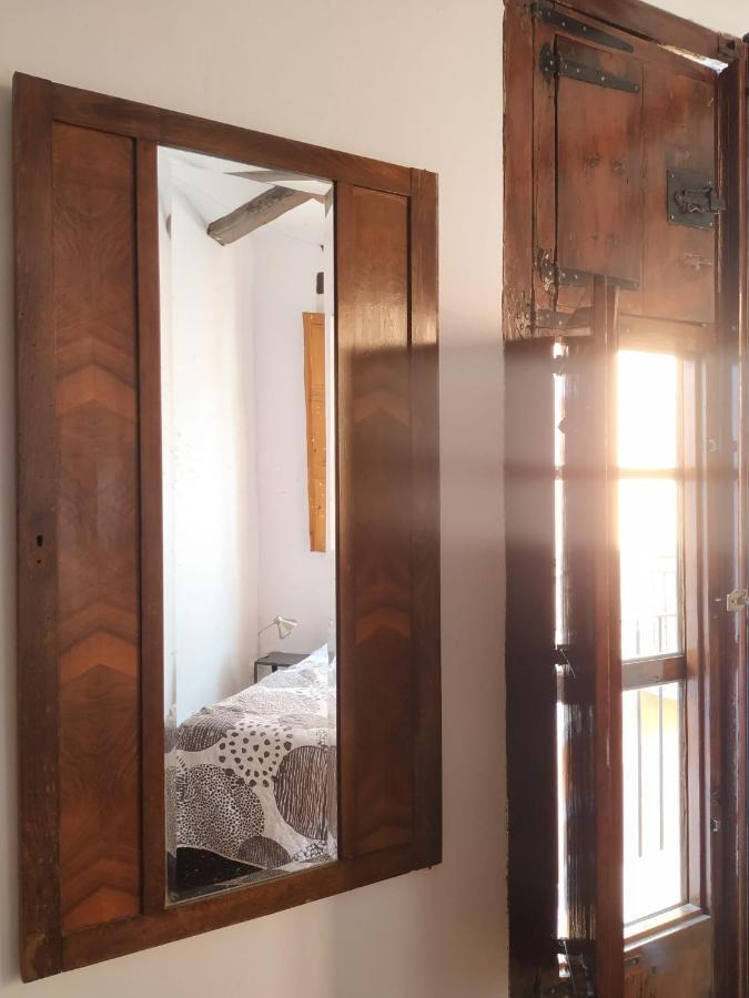 Bonito Apartamento Con Encanto En Casco Antiguo Ron 7 Valenciayole Lejlighed Eksteriør billede
